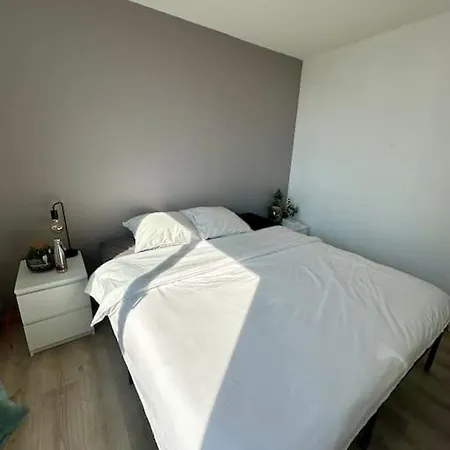 Moderne, Spacieux Et Lumineux Apartamento